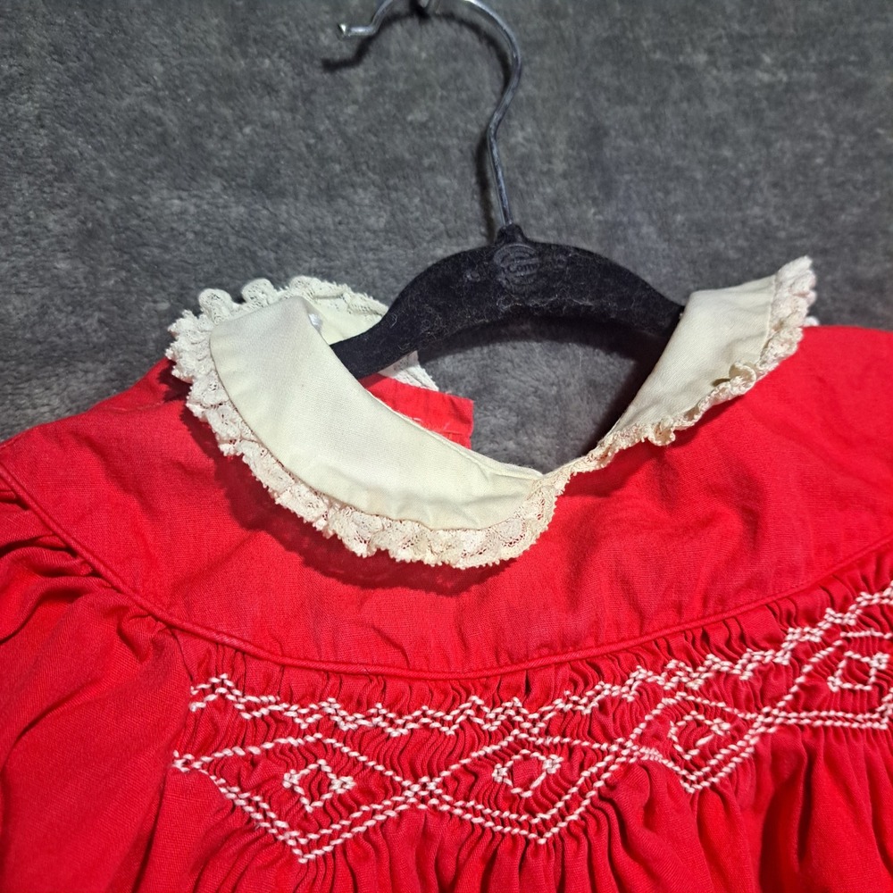 VTG Polly Flinders Red Smocked Dress Girls 12M Lace Collar Long Sleeve Pockets - Picture 6 of 6